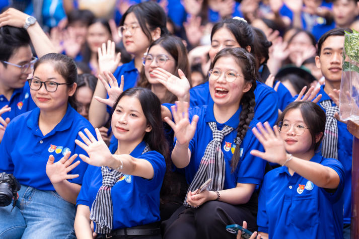 Lễ ra quân Mùa hè xanh HUTECH 2025: Sắc áo xanh tình nguyện vì cộng đồng 204