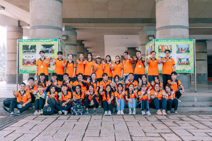 Sinh viên Viện Khoa học Ứng dụng HUTECH “bung xoã” sức trẻ qua hội trại “Sức trẻ Khoa học Ứng dụng” 20