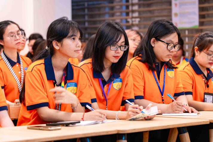 Trải nghiệm môi trường giáo dục trẻ em đặc biệt, sinh viên Tâm lý học củng cố hành trang nghề nghiệp 26