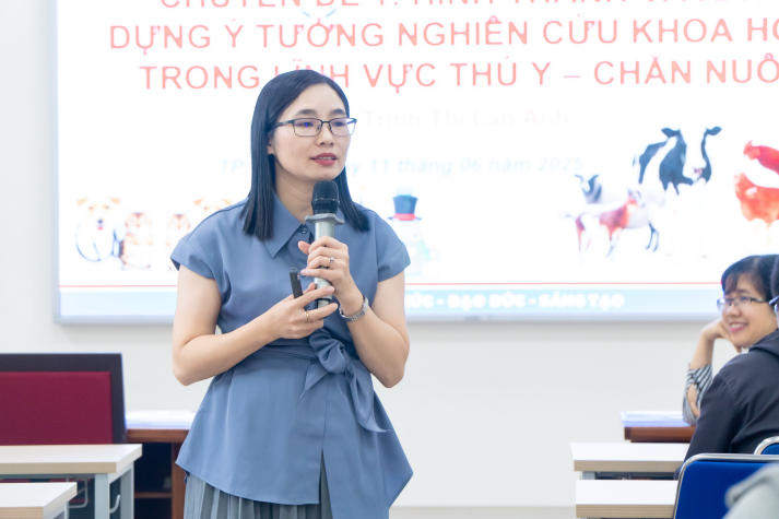 Tập huấn nghiên cứu khoa học: Bước đầu hình thành tư duy học thuật cho sinh viên Khoa Thú y - Chăn nuôi 24