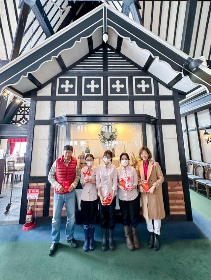 HUTECH trao lộc đầu xuân cho sinh viên VJIT đang thực tập tại Nhật Bản 17