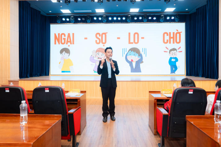 “Dám nghĩ - Dám làm - Dám tỏa sáng”: Hành trang đầu tiên của tân sinh viên Viện Văn hóa - Nghệ thuật - Thể thao 78