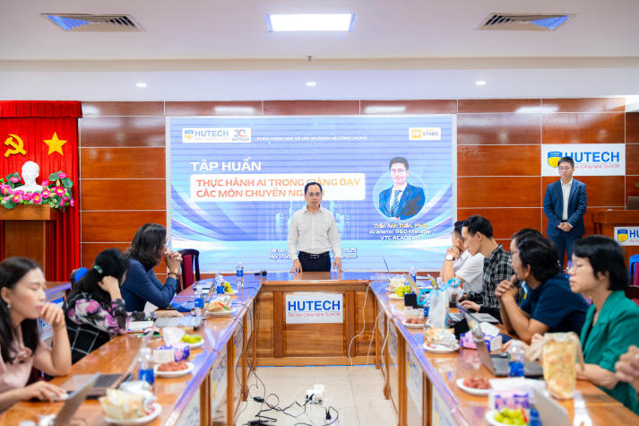 Giảng viên HUTECH ứng dụng AI trong giảng dạy, bắt nhịp chuyển đổi số 11
