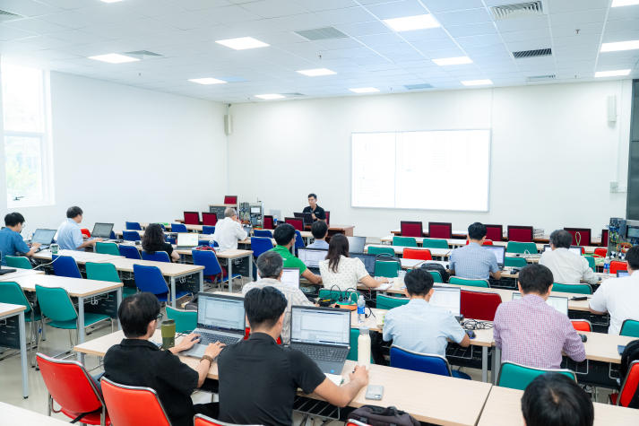 Giảng viên HUTECH cập nhật công nghệ tự động hóa cùng Siemens Việt Nam 27