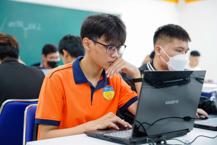 Khoa Công nghệ thông tin tổ chức cuộc thi “Ươm mầm tài năng IT”, Hội nghị tổng kết và phát động phong trào sinh viên năm học 2022-2023 24