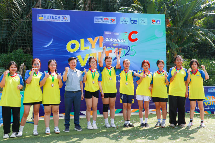 Hơn 400 vận động viên VJIT khí thế bước vào Lễ khai mạc Olympic 2025 57