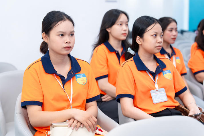 Sinh viên Khoa Khoa học Xã hội và Quan hệ Công chúng khám phá dòng chảy công nghệ tại CT Innovation Hub 4.0 58