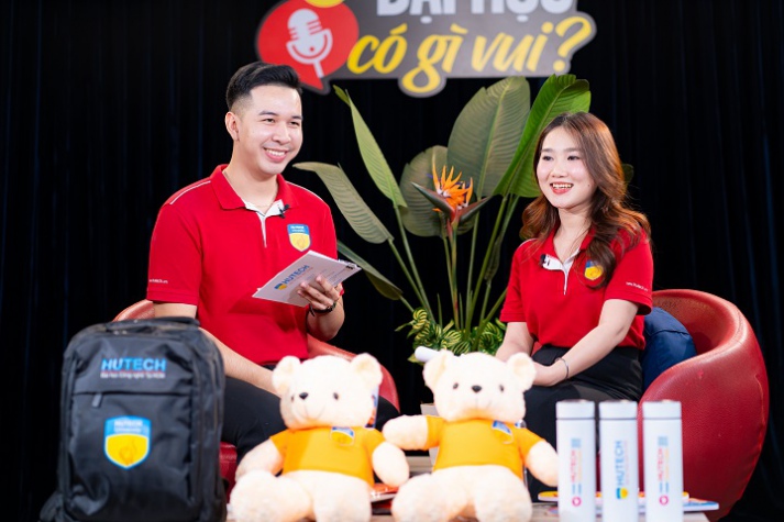 Teen 2k6 tự tin mùa nhập học cùng chuỗi Livestream bổ ích của HUTECH 23