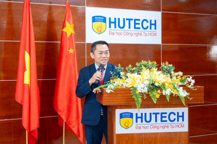 [Video] Tổng Lãnh sự quán Trung Quốc trao học bổng, tiếp thêm động lực cho sinh viên Khoa Trung Quốc học 24