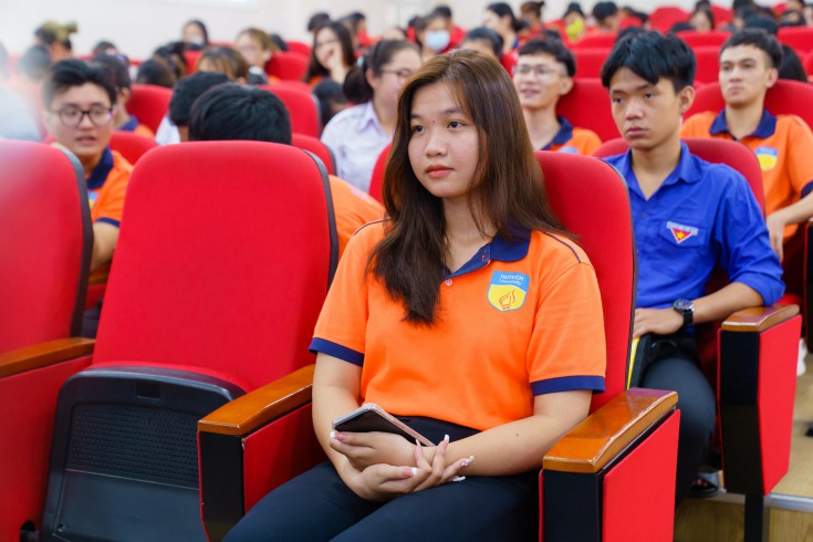 [Mùa hè xanh HUTECH 2023] Chiến sĩ mùa hè xanh tham gia tập huấn chiến sĩ trước thềm ra quân 111