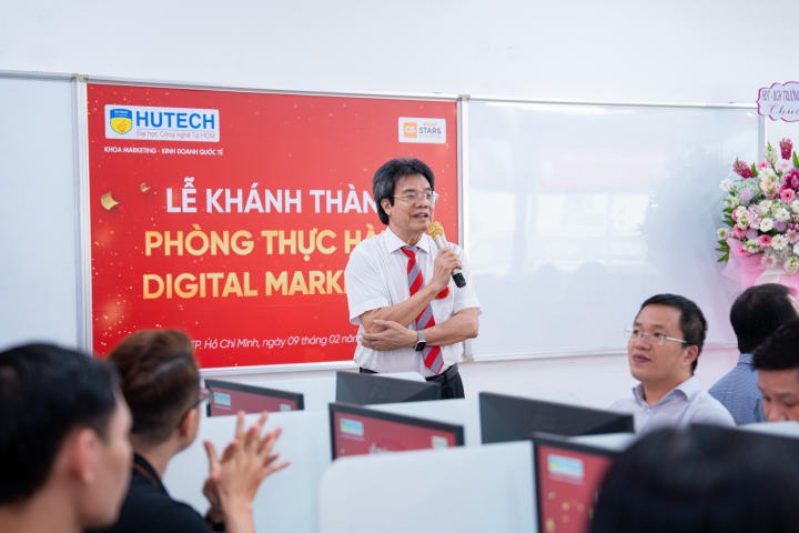 HUTECH tăng cường cơ sở thực hành hiện đại cho ngành Digital Marketing 33