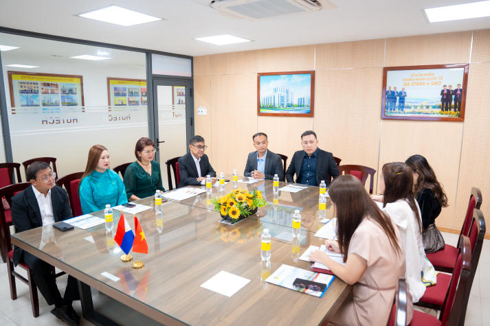 HUTECH signs MoU with AAUCO Global University Incubator 65