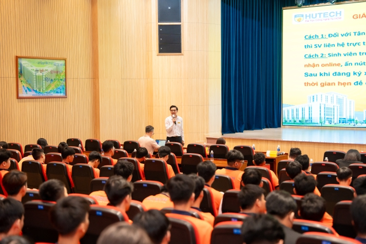 TÂN SINH VIÊN KHÓA 2025 CHÍNH THỨC BƯỚC VÀO HÀNH TRÌNH KHỞI ĐẦU CỦA NHỮNG ƯỚC MƠ 96