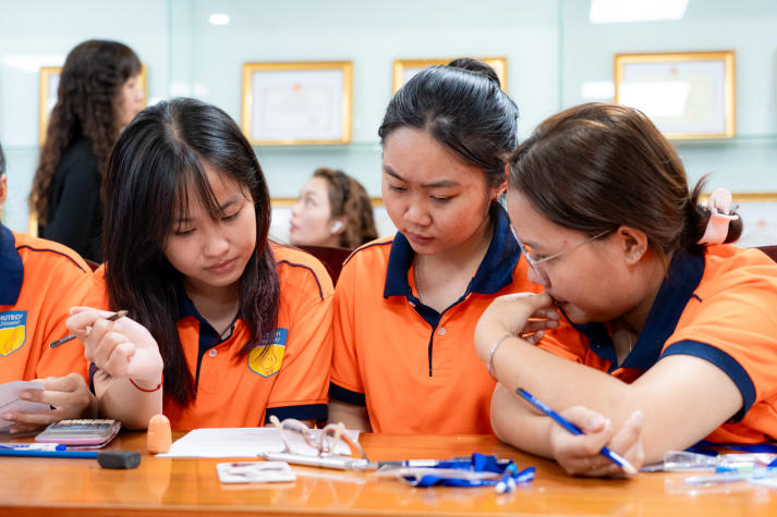 Sinh viên Khoa Quản trị kinh doanh “thử lửa” tại vòng Sơ loại cuộc thi “Thực chiến nghề Nhân sự” 55