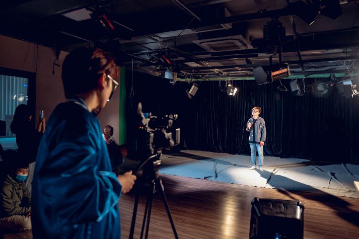 [Video] Học “chất” như sinh viên HUTECH: tự tay thực hiện loạt đồ án hoành tráng 201