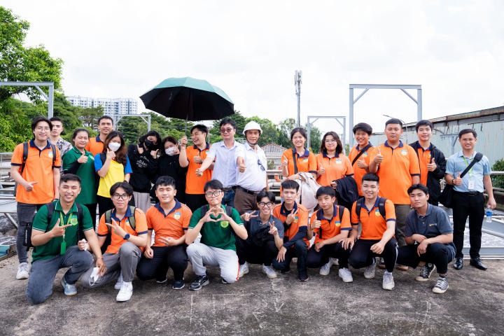 Sinh viên ngành Kỹ thuật môi trường HUTECH tham quan thực tế tại Nhà máy xử lý nước thải KCN Tân Bình 80