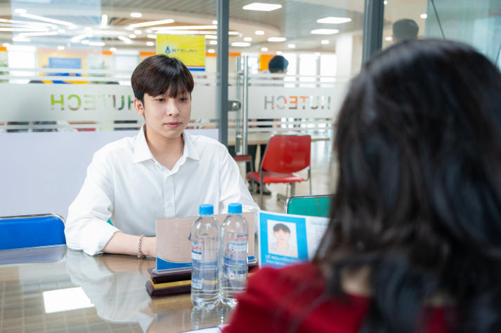 Sinh viên Viện Kỹ thuật tham gia phỏng vấn cùng doanh nghiệp ngay tại HUTECH 76