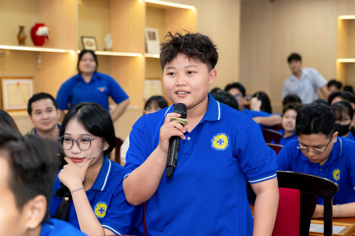 Sinh viên 5 tốt cấp Trung ương lan tỏa kinh nghiệm chinh phục danh hiệu đến sinh viên Khoa Thú y 59