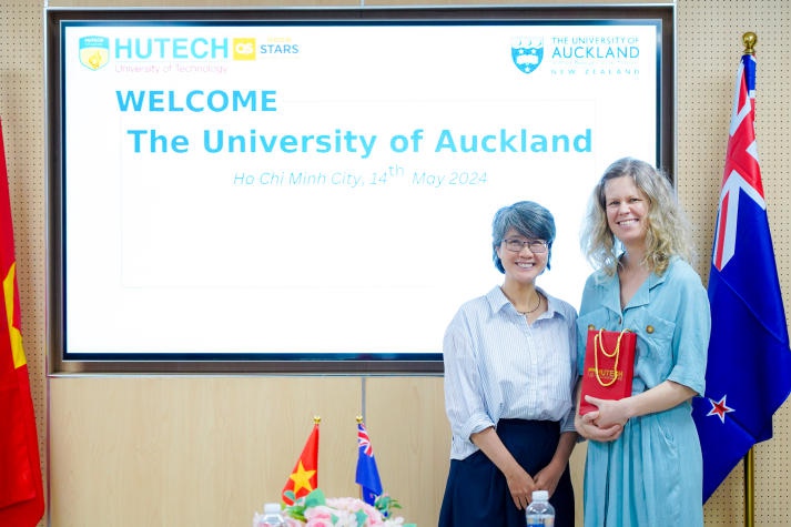 HUTECH đón tiếp và làm việc với Đại học Công nghệ Auckland 123
