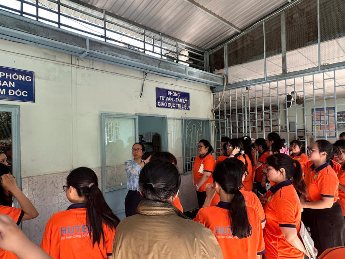 Sinh viên Tâm lý học trải nghiệm công tác hỗ trợ điều trị nghiện và chăm sóc sức khỏe tâm thần 26