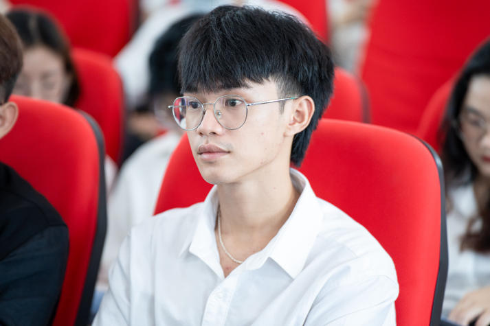 Hội nghị Sinh viên Nghiên cứu Khoa học HUTECH 2025 sẽ diễn ra vào 18/6 tới 61
