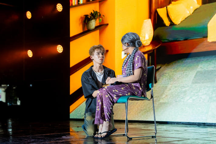 Sinh viên HUTECH thắp sáng niềm tự hào Việt qua chuỗi đồ án nghệ thuật hoành tráng 165