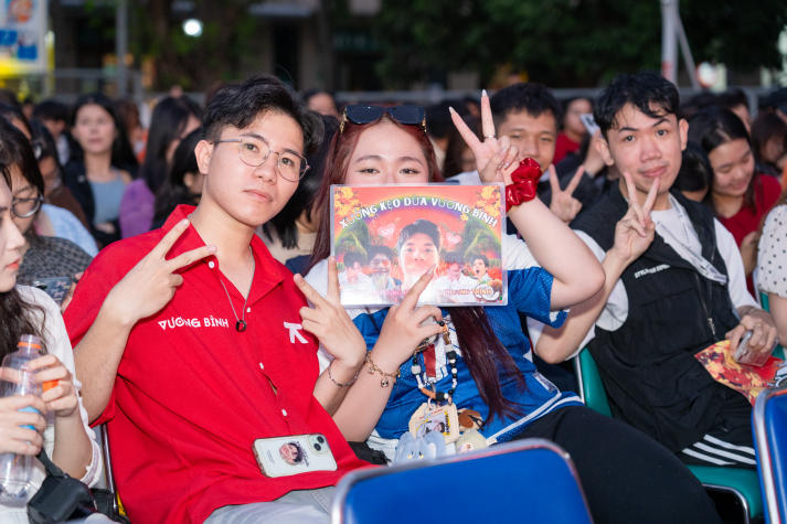 [Ảnh] Những khoảnh khắc vỡ òa cảm xúc tại Chung kết HUTECH’s Got Talent 2026 30