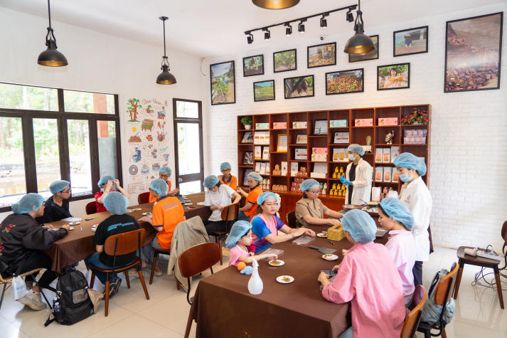 [Ảnh] Khám phá Việt Nam qua chuỗi hoạt động ngoại khóa thú vị cùng sinh viên HUTECH và Buukyo (Nhật Bản) 21