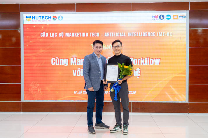 Làm Marketing thời AI: Sinh viên HUTECH học cách giao tiếp và "bắt nhịp" tương lai 12