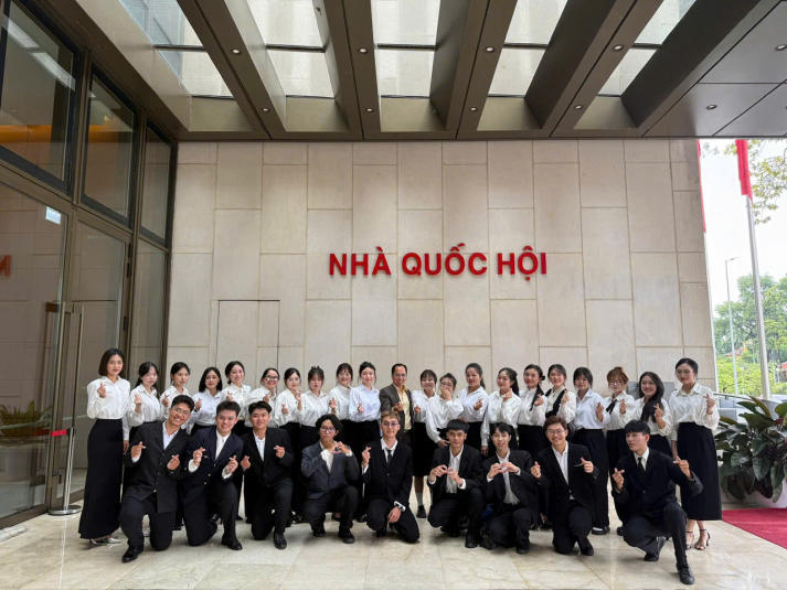 Trải nghiệm thực tế tại Hà Nội, sinh viên ngành Quan hệ quốc tế nuôi dưỡng bản lĩnh và tầm nhìn toàn cầu 9