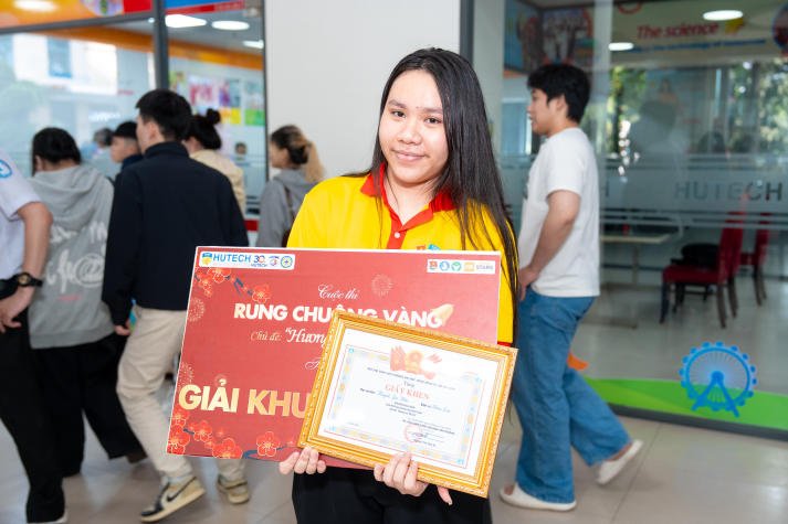 [Video] HUTECH Chào Xuân 2026: “Bật mood” Tết Việt giữa khuôn viên trường 197