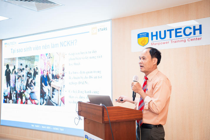 Ứng dụng AI trong học thuật: Hành trang công nghệ cho sinh viên Kiến trúc - Mỹ thuật 92