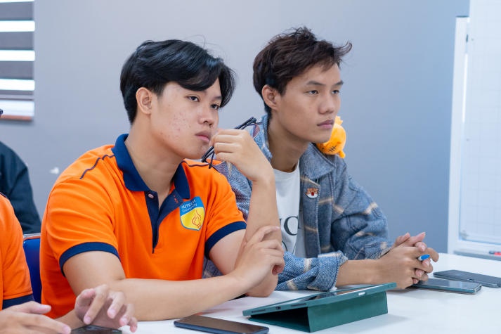 Sinh viên Khoa Truyền thông & Thiết kế HUTECH tích lũy kinh nghiệm trong thiết kế và tiếp thị 45