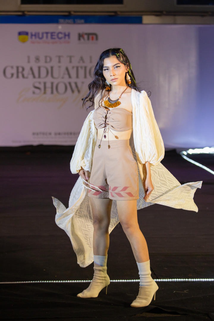 Chiêm ngưỡng loạt đồ án tốt nghiệp độc đáo của sinh viên Thiết kế thời trang HUTECH 106