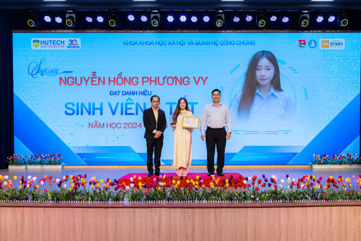 Từ dấu ấn năm học cũ đến khát vọng mới của sinh viên Khoa Khoa học Xã hội và Quan hệ Công chúng 91