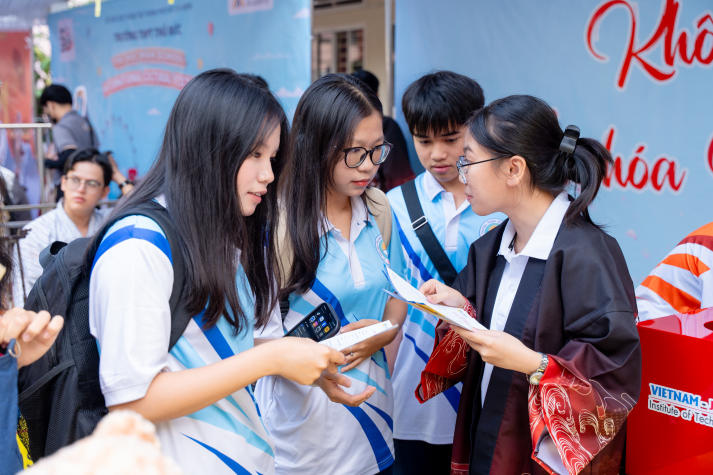 VJIT đồng hành cùng học sinh THPT trên hành trình hội nhập 67