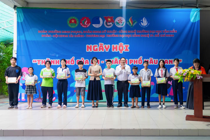 Kết nối cộng đồng, lan tỏa hoạt động xanh cùng sinh viên Khoa Tài chính - Thương mại 77