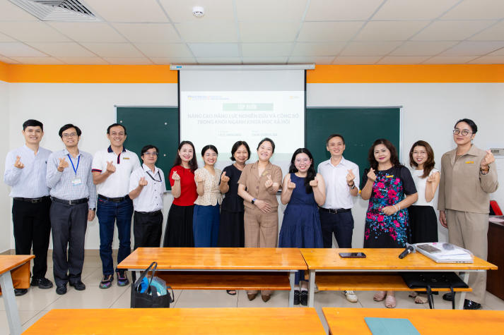 Giảng viên Khoa Tiếng Anh nâng cao năng lực nghiên cứu khoa học từ thực tiễn giảng dạy 72