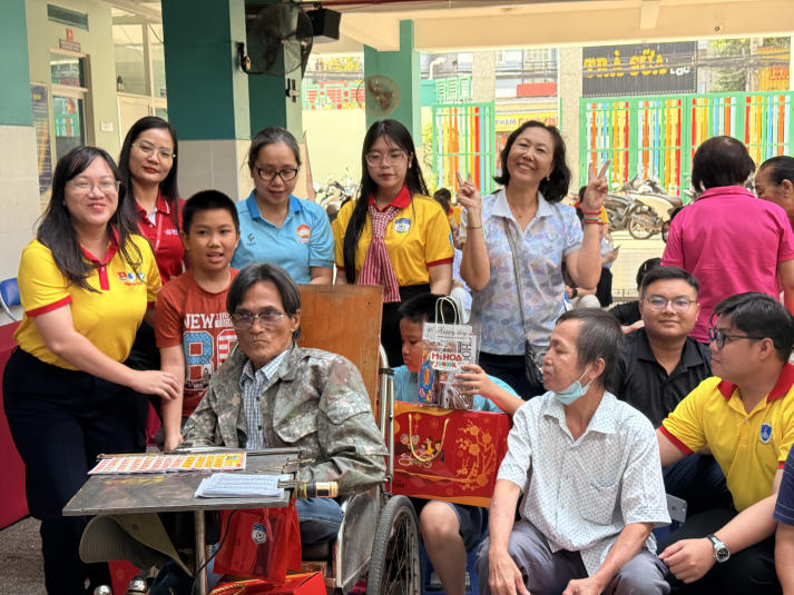 Sinh viên Khoa Điều dưỡng - Kỹ thuật y học và dấu ấn Xuân tình nguyện gắn với chăm sóc sức khỏe cộng đồng 104