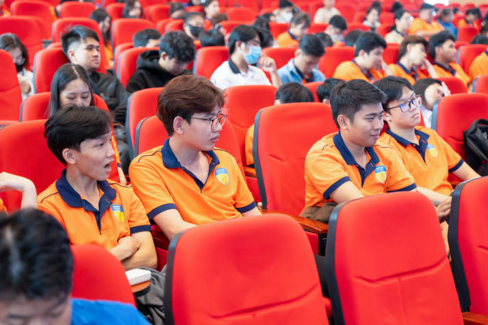 Hành trình cống hiến và trưởng thành - Tuổi trẻ HUTECH khởi động Tháng Thanh niên 2025 129