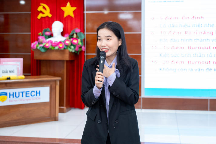 “Hiểu mình” đúng cách, HUTECH-ers thêm vững vàng trên hành trình học tập 78