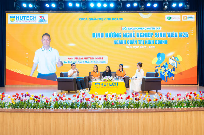 Khoa Quản trị kinh doanh mở “bản đồ nghề nghiệp” cho sinh viên K25 79