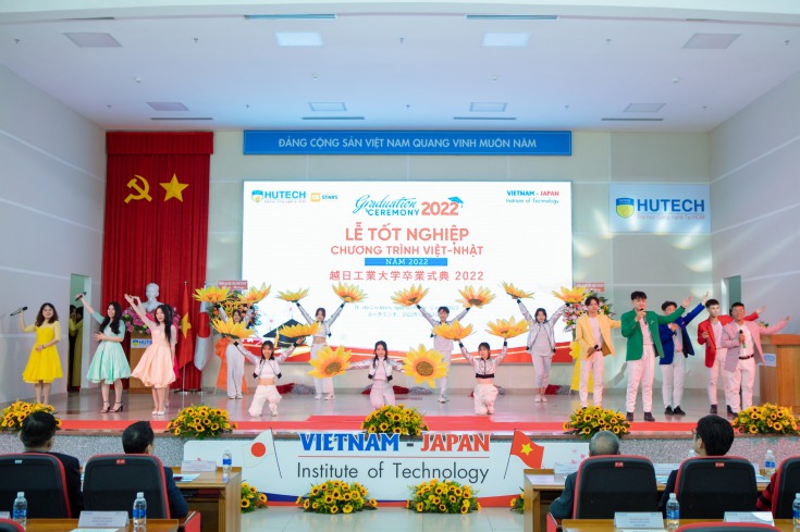 Tân Kỹ sư, Cử nhân Chương trình Việt - Nhật rạng ngời trong Lễ tốt nghiệp tràn đầy niềm vui và kỳ vọng 14