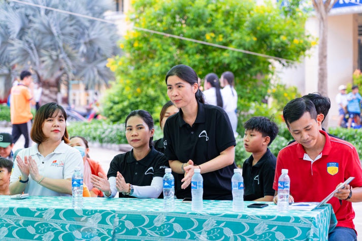 Viện Công nghệ Việt - Nhật HUTECH lan tỏa yêu thương tại tỉnh Long An 62