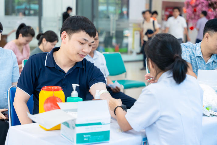 HUTECH đồng hành chăm sóc sức khỏe CB-GV-NV qua đợt khám định kỳ 2026 50