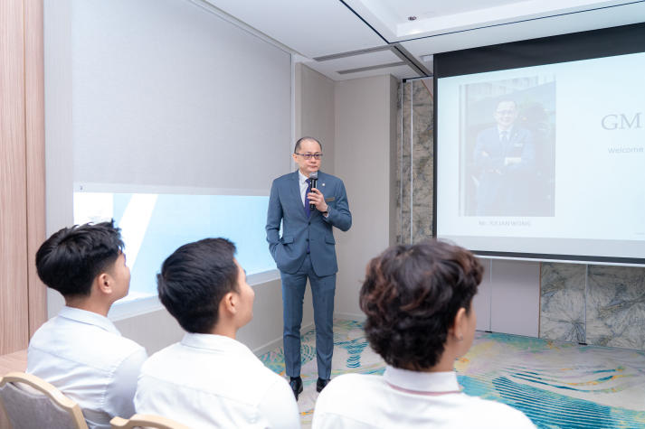Sinh viên Du lịch - Nhà hàng - Khách sạn khám phá “hậu trường” vận hành khách sạn 5 sao Sheraton Saigon Grand Opera 56