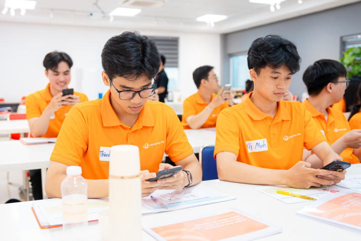 [Video] Youth Education Learning: Trang bị hành trang giáo dục thanh thiếu niên cho sinh viên HUTECH 84