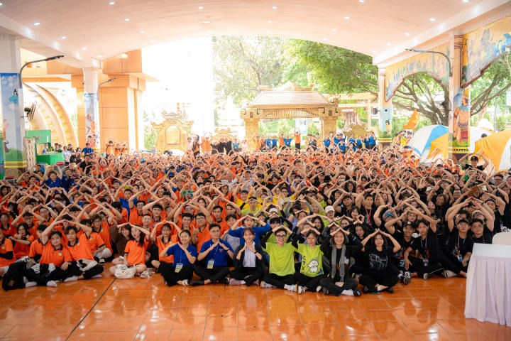 Hội trại AMAZING HUTECH 2023 chính thức khai mạc, sinh viên bật mood “chơi hết sức, quẩy hết mình” 20