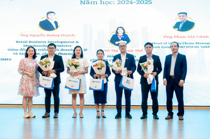 Sinh viên Khoa Quản trị kinh doanh “giải mã” thị trường lao động cùng các chuyên gia hàng đầu