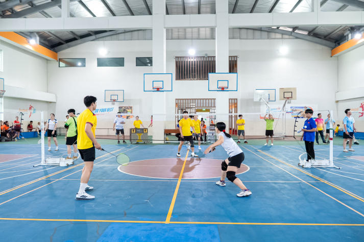 [Video] Bùng nổ tinh thần thể thao, Hội thao CB-GV-NV HUTECH 2026 khởi động mùa tranh tài rực lửa 248